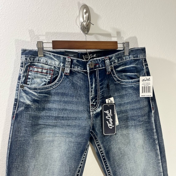 True Luck Men`s Jeans Straight Medium Wash 32x32 NWT $60 Embroidered - Picture 5 of 10